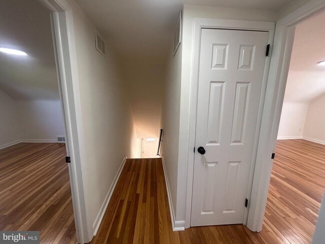 Building Photo - 144 2nd Ave