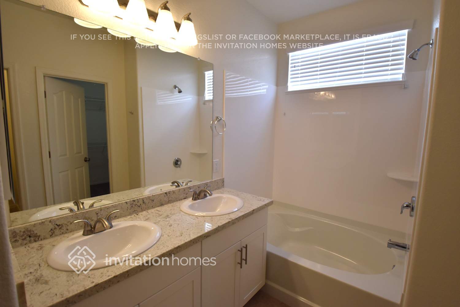 Building Photo - 4162 S Ponderosa Dr