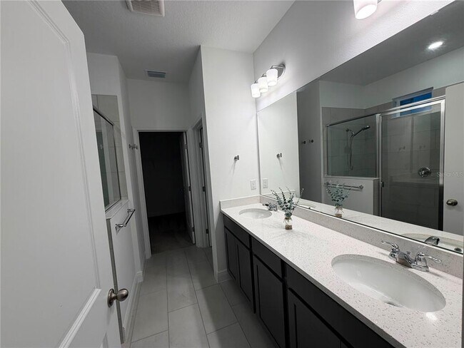 Building Photo - 2189 Sunshine Peak Dr