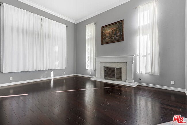 Building Photo - 24310 Belford Ct