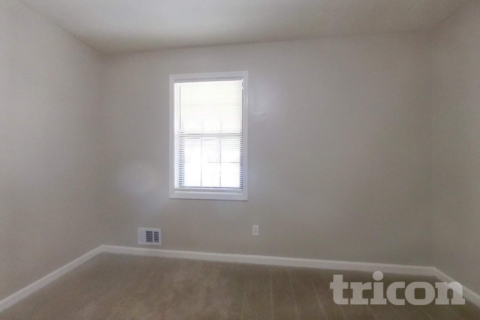 Building Photo - 968 Dallas Way