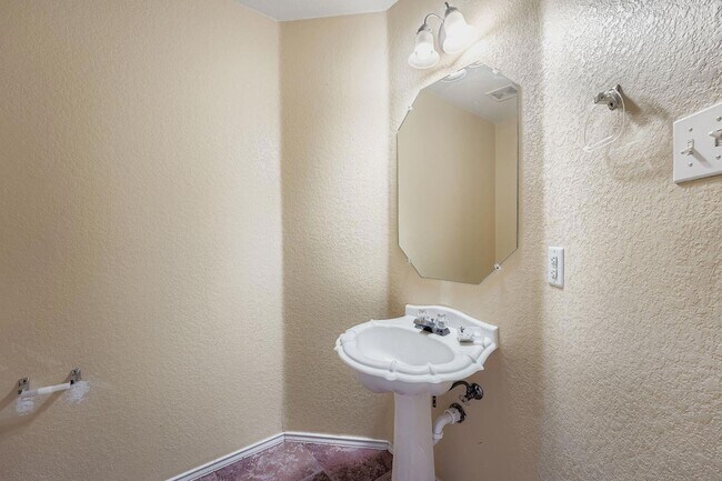 Building Photo - 3509 Texas Topaz Dr