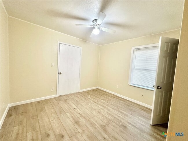 Building Photo - 104 E Fowler Ave