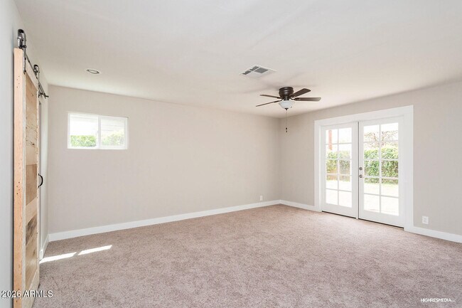Building Photo - 4210 N 34th Pl