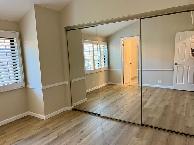 Building Photo - Great Natural light, Treetop Views with 2 Primary Suites plus OFFICE and a 2 car garage, It is li...