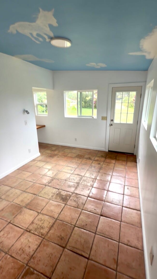 Building Photo - 20 Leahi Pl