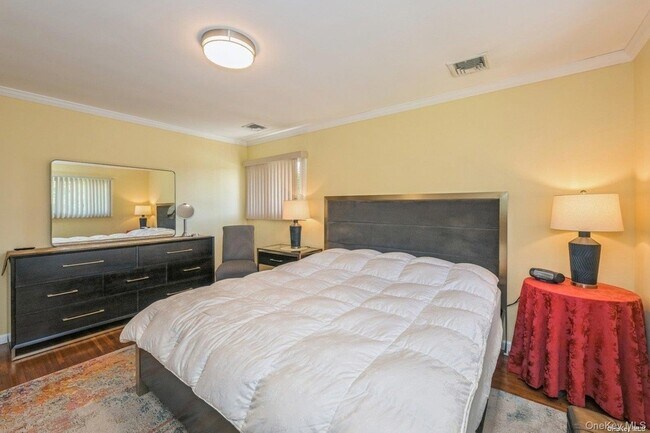 Building Photo - 41 Eaton Rd