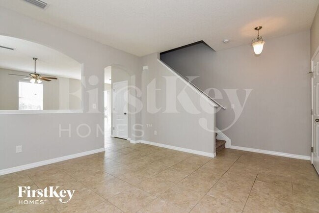 Building Photo - 561 Vista Ridge Dr