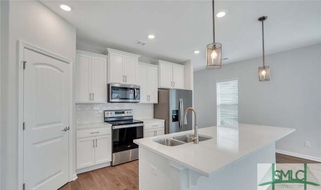 Building Photo - 63 Pomona Cir