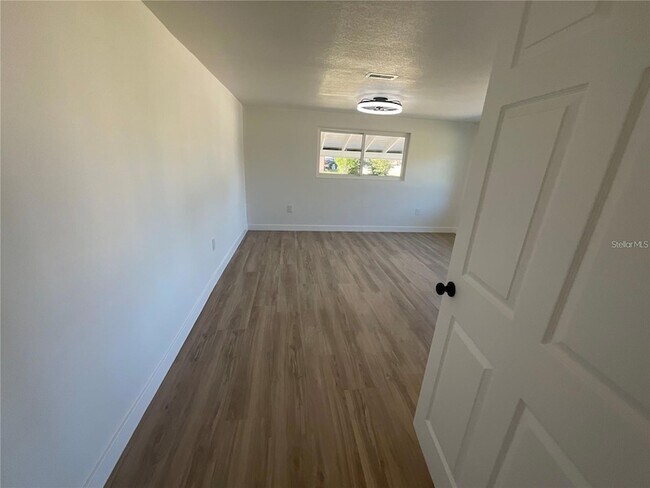 Building Photo - 117 Deen Blvd