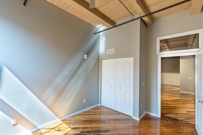 Building Photo - 116 N 4th St