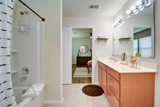 Building Photo - 6807 Alum Rock Ln