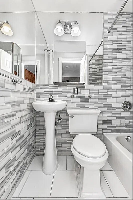 Building Photo - 437 W 53rd St
