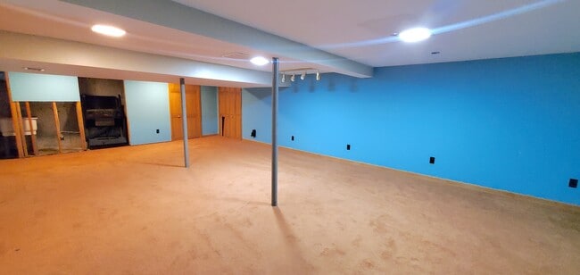Building Photo - 89 Greencastle Ln