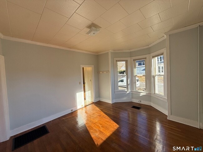 Building Photo - 55 Wetmore Ave