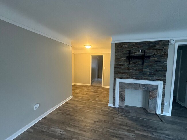 Building Photo - 1453 Harvard Blvd