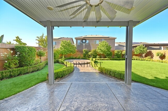 Building Photo - 645 Blue Oak Lane W