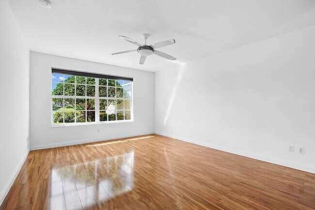 Building Photo - 8270 Eleuthera Ln