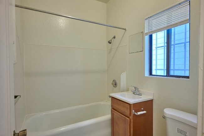 Floorplan - 2620 Hillegass Ave.