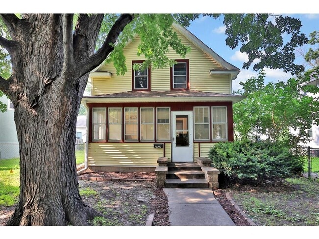 Primary Photo - 2122 Temple Ct