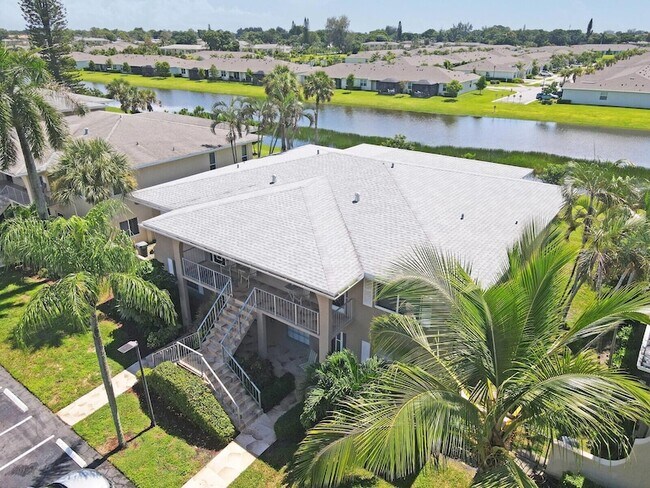 Building Photo - 5910 Via Delray Blvd