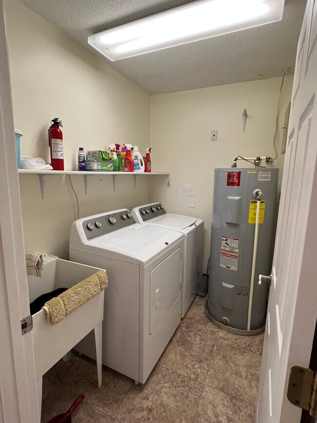 Washer and Dryer - 1407 BB Sams Ct