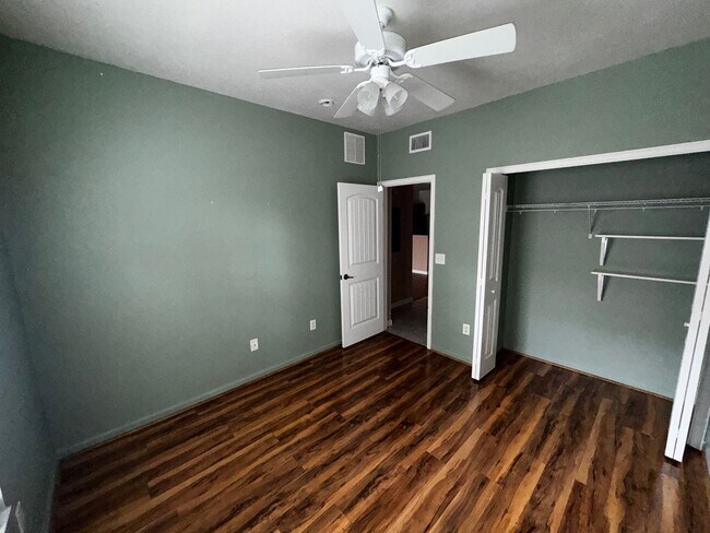 Building Photo - MARION REFLECTIONS