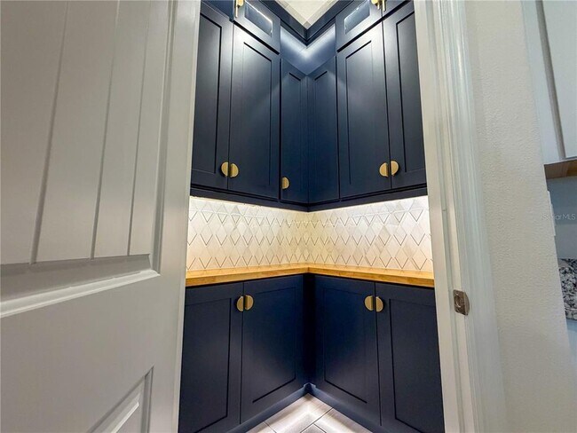 Building Photo - 16128 Mangrove Rd