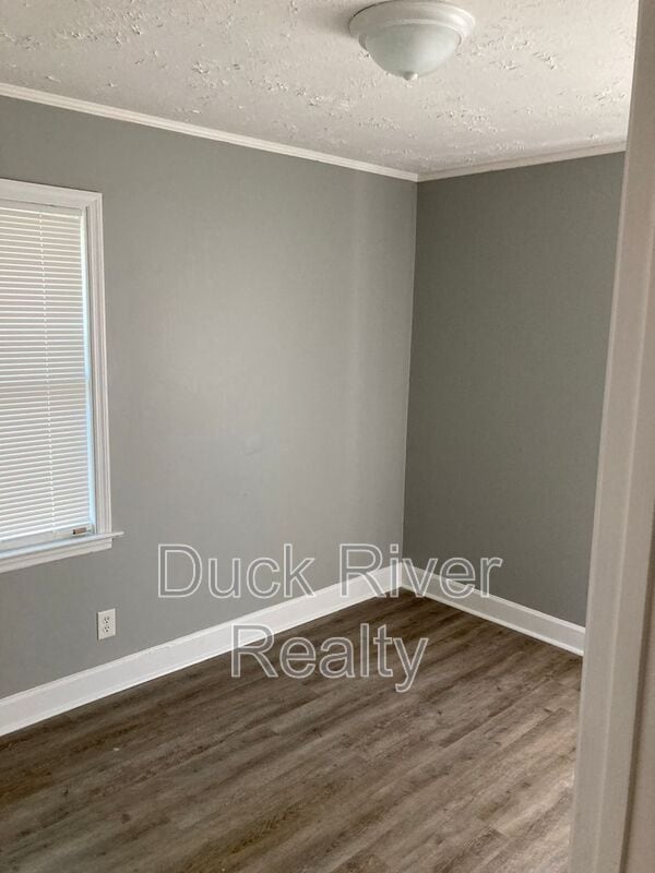 Building Photo - 206 Lee Dr