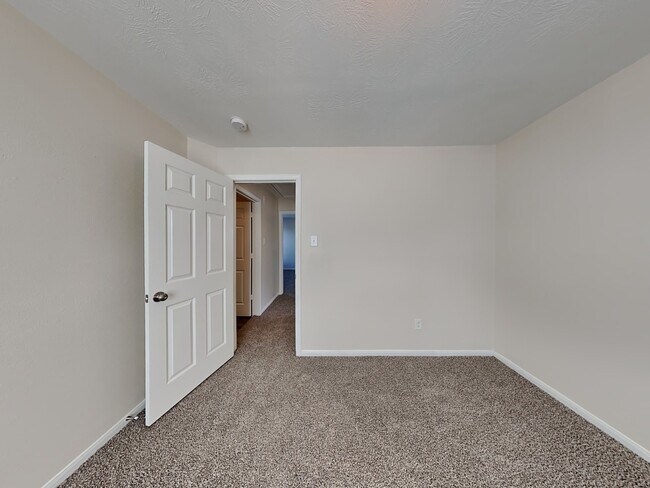 Building Photo - 16418 Noble Meadow Ln