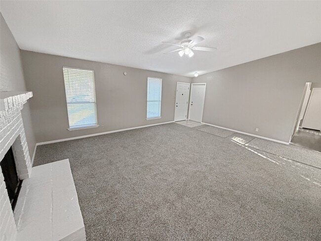 Building Photo - 14411 Cypress Leaf Dr