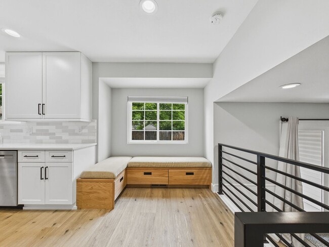 Building Photo - Gorgeous Home in Centennial!