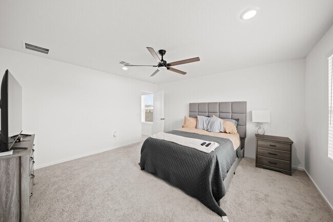 Building Photo - 26235 Arrowleaf Dr