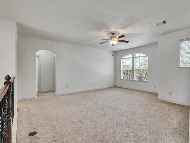 Building Photo - 28003 Iberville Glen Dr