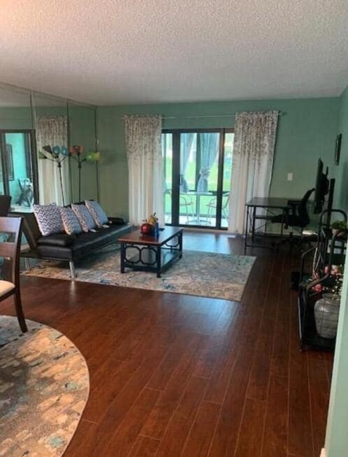 Building Photo - 21820 Cypress Cir