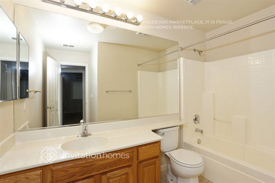 Building Photo - 1655 Vandenberg Cir