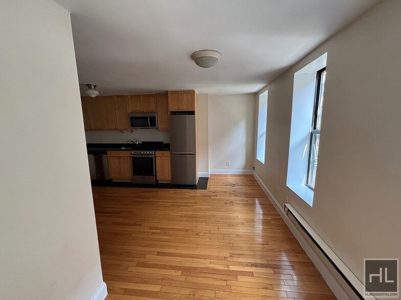 Building Photo - MOTT STREET