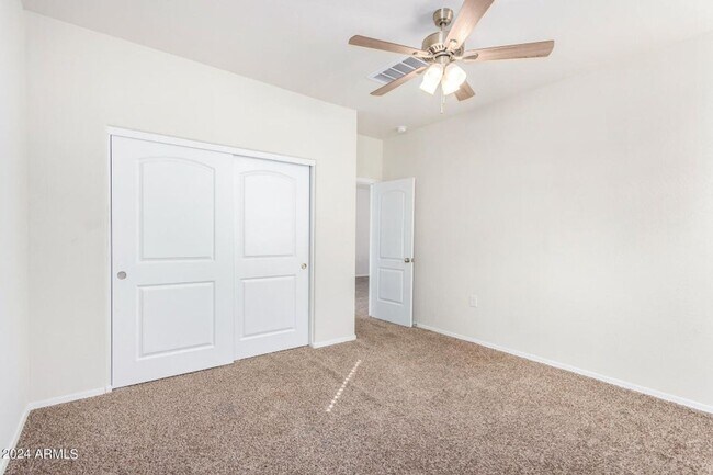 Building Photo - Charming 4 bedroom home in Buckeye!!