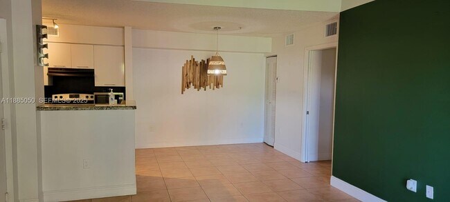 Building Photo - 2113 Renaissance Blvd