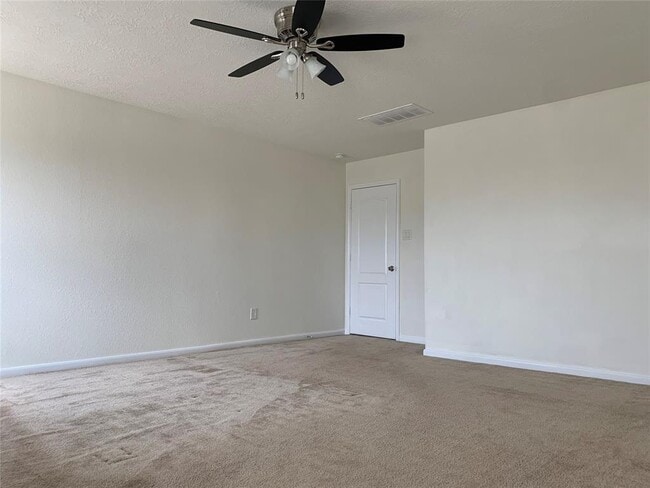 Building Photo - 15815 Copper Oak Ln