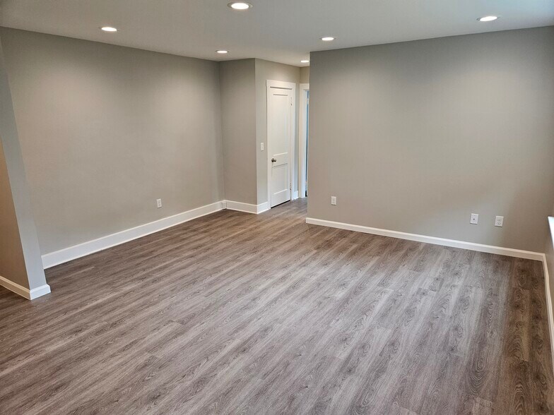 Building Photo - 269 Rexmont Rd