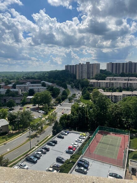 Building Photo - 5911 Edsall Rd