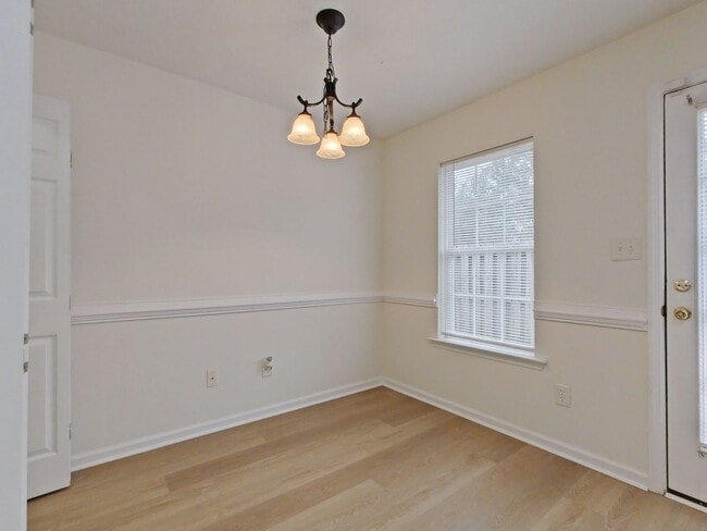 Building Photo - MOVE in Ready near Ft Gordon