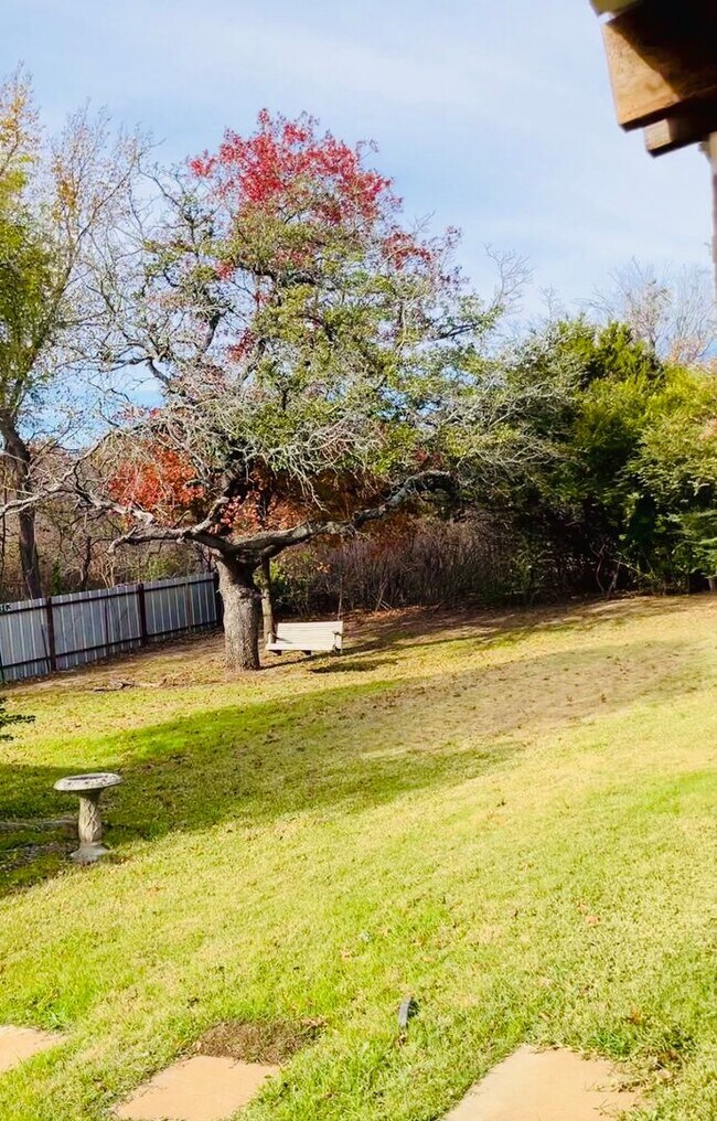 Building Photo - Horse Property - POOL - Country living at ...