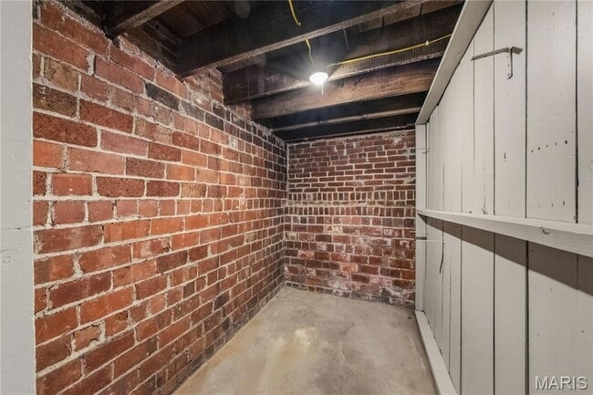 Building Photo - 4643 Evans Ave