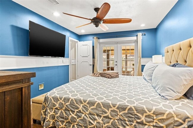 Building Photo - 6701 Leeward Isle Way