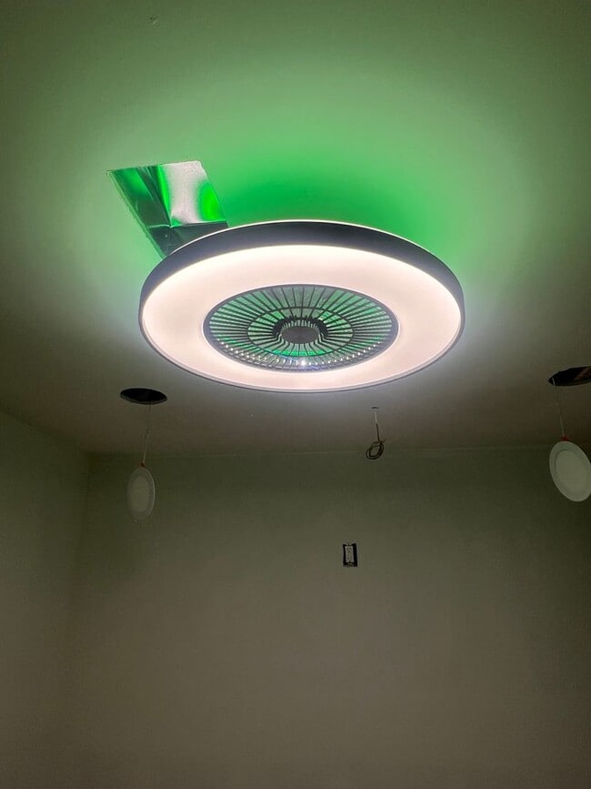 Building Photo - Beautiful New Constuction available for Rental