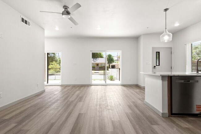 Building Photo - 3141 Waits Ave