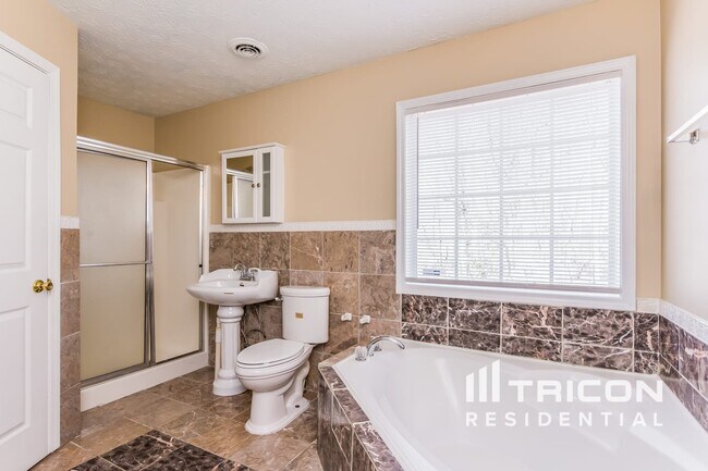 Building Photo - 2716 King Arthur Ct