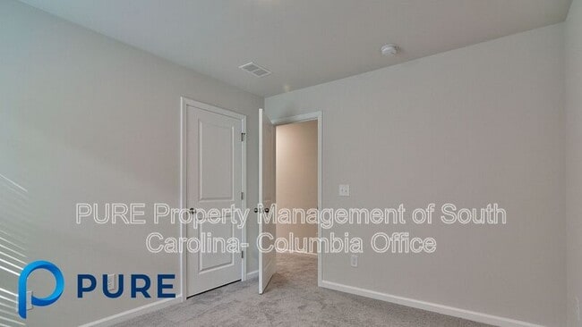 Building Photo - 105 Cart Way